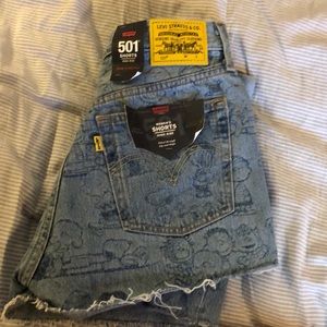 NWT Levi’s 501 peanuts shorts